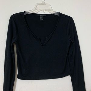 BLACK LONG SLEEVE CROP TOP